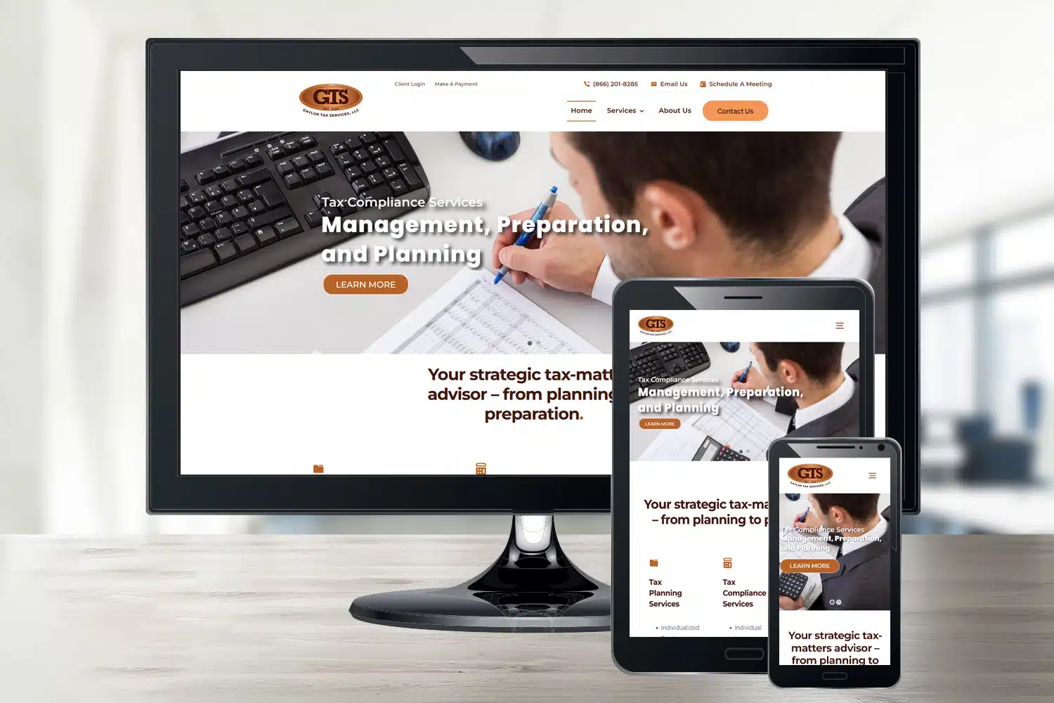 Screenshots showing responsive website design for Phoenix Accountant